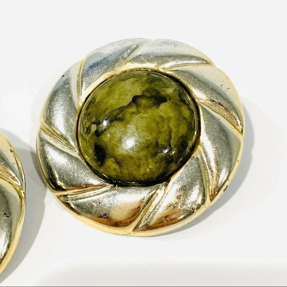 Vtg 80s Faux Jade/Silver Round Clip-On Earrings